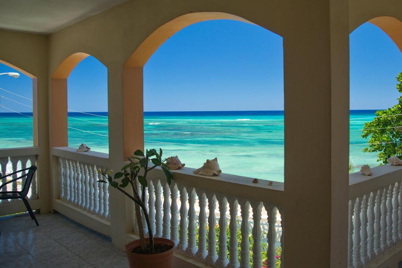 Calypso Villa Jamaica Montego Bay Exterior photo